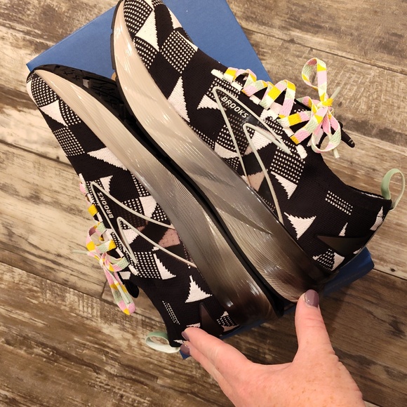 Brooks Levitate StealthFit 6 - Picture 7 of 9